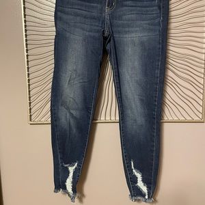 KanCan Jeans size 29, with stretch.